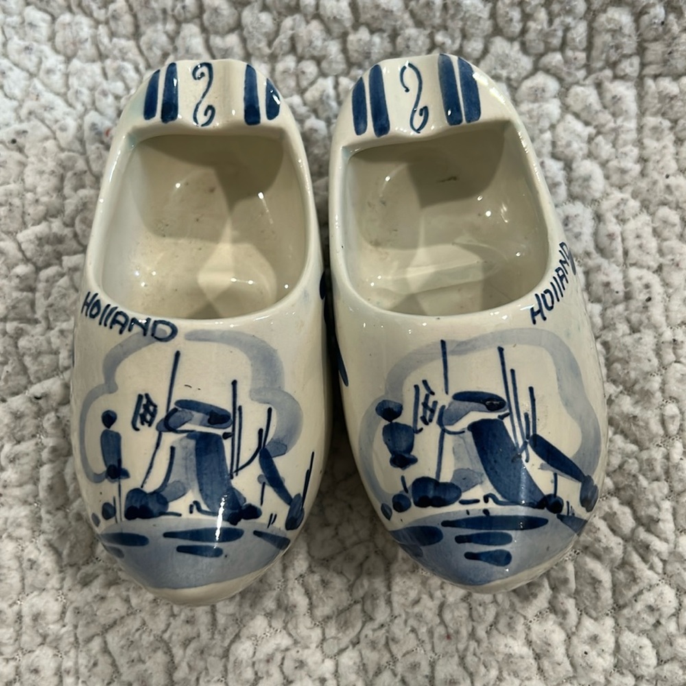Delft Holland Ceramic Dutch Shoes Planters Decor